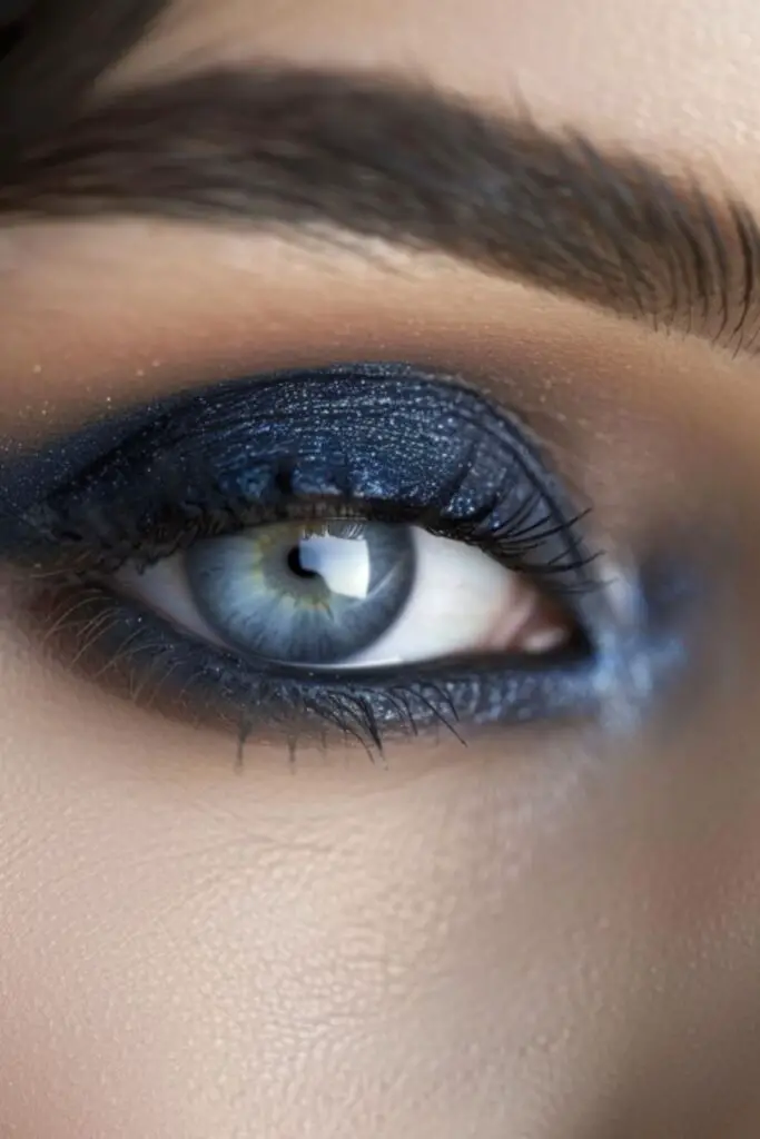 Smoky Sapphire Eyeshadow Ideas For Blue Eyes